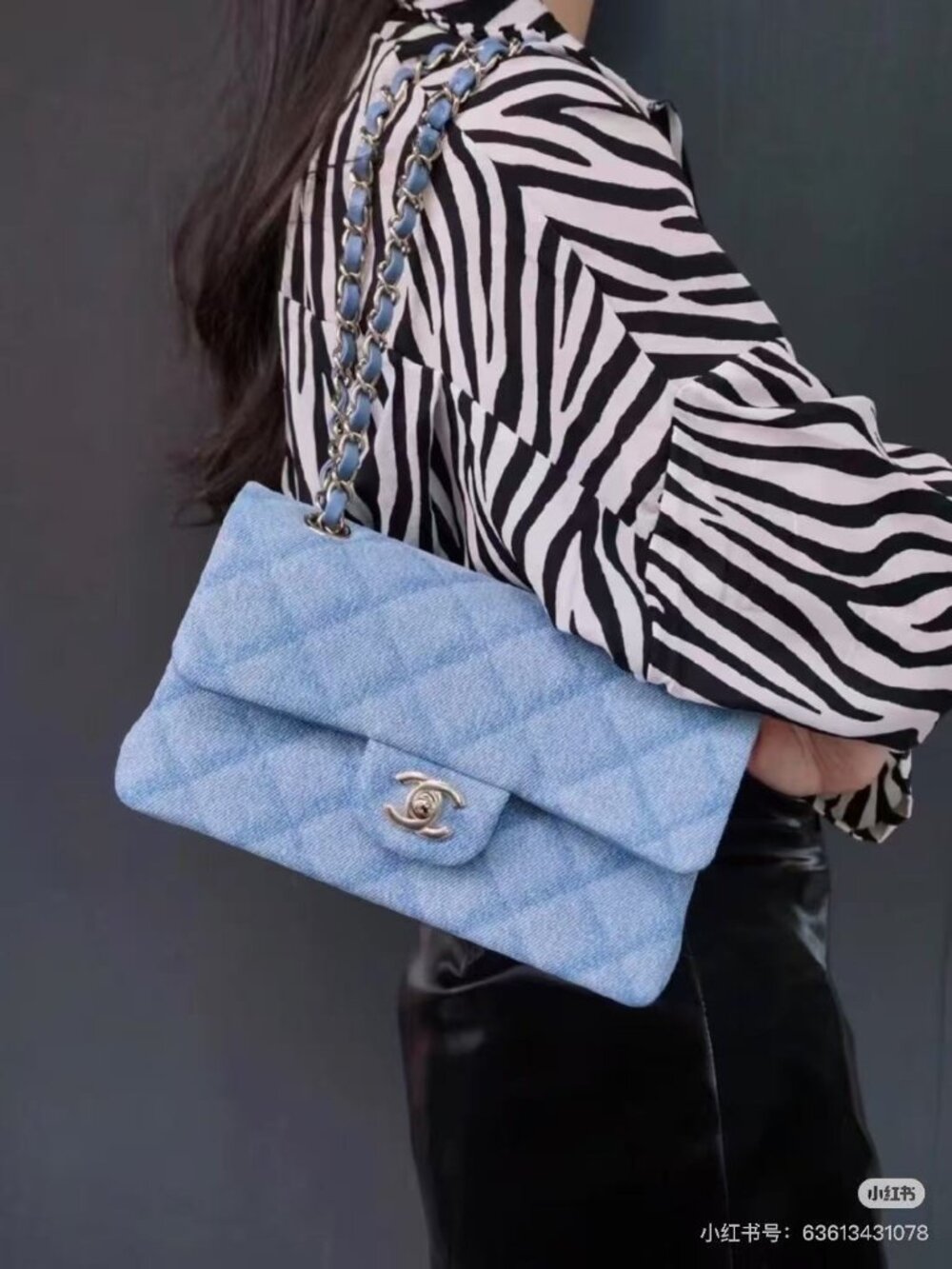 Classic CHANEL   bag: A Stylish and Versatile Choice for Elegance